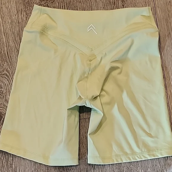 Sleek Mint Athletic Shorts for Women - Picture 3 of 3